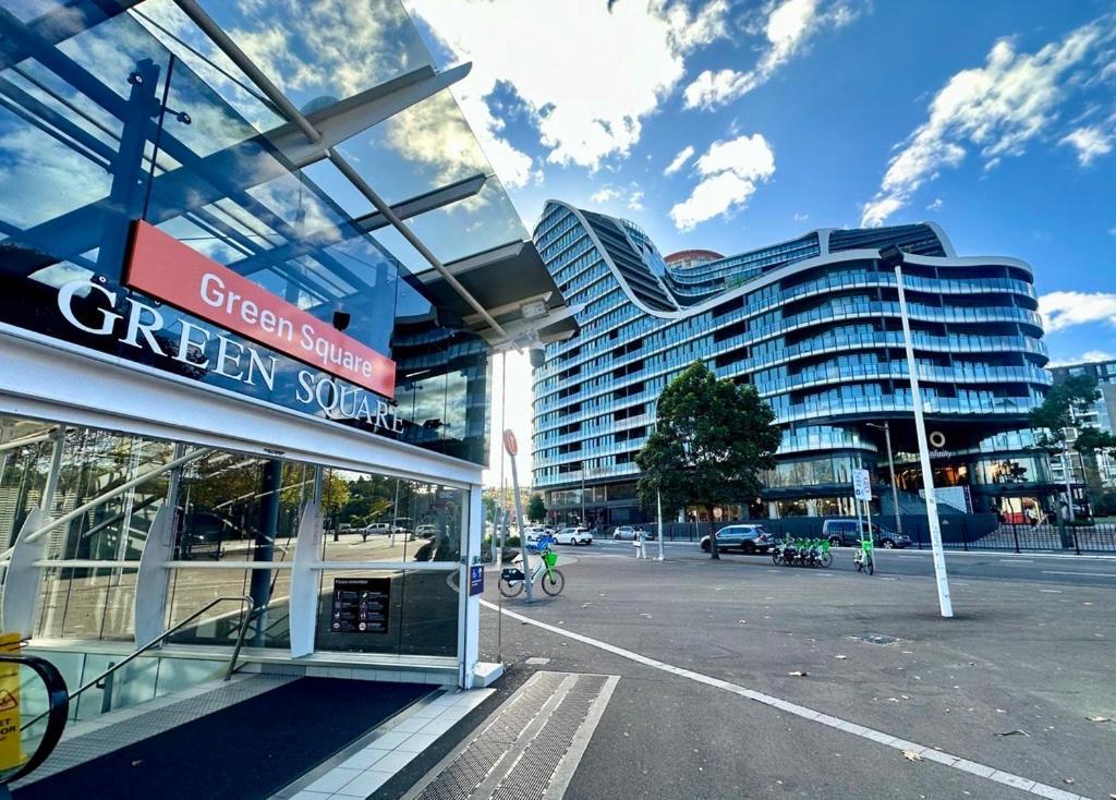 One Global Resorts Green Square Sydney Exterior foto Green Square Station